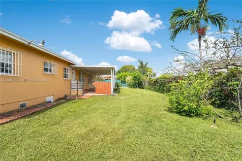 6895 SW 16th Street Miami FL 33155