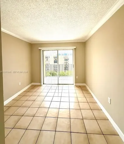 4717 NW 7th Street Miami FL 33126