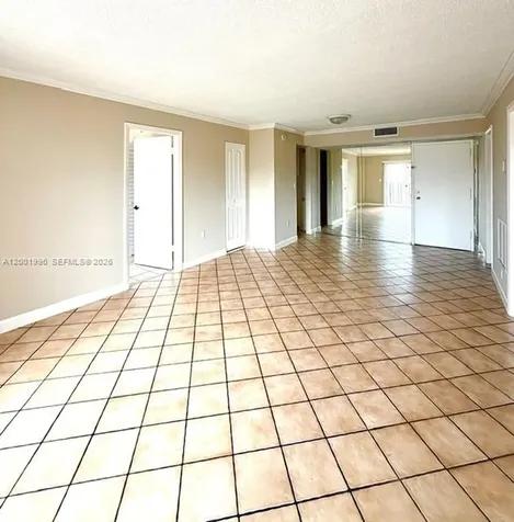 4717 NW 7th Street Miami FL 33126