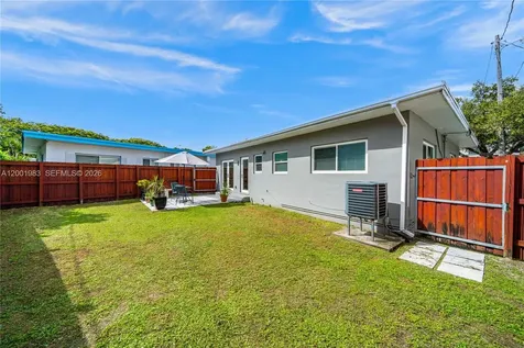 2010 Calais Drive Miami Beach FL 33141