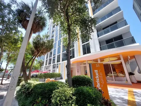 31 SE 6th Street Miami FL 33131