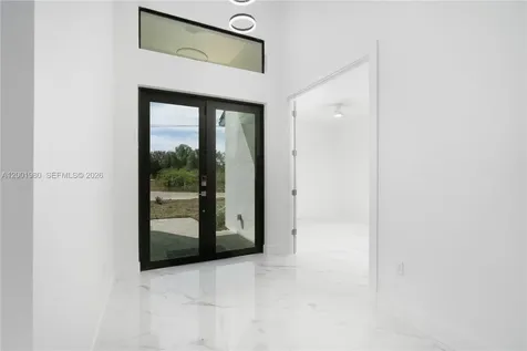 529 N Theodore Vail Lehigh Acres FL 33974
