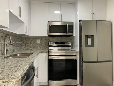 9320 Fontainebleau Boulevard Miami FL 33172