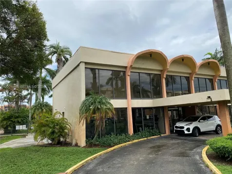 9320 Fontainebleau Boulevard Miami FL 33172