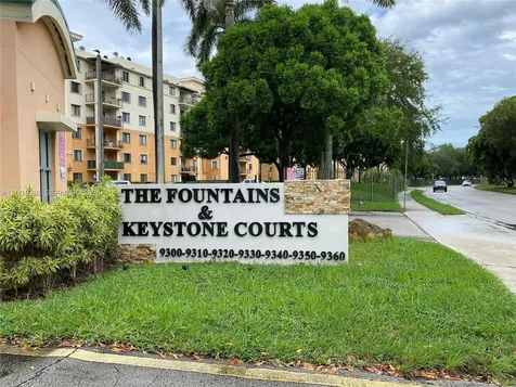 9320 Fontainebleau Boulevard Miami FL 33172
