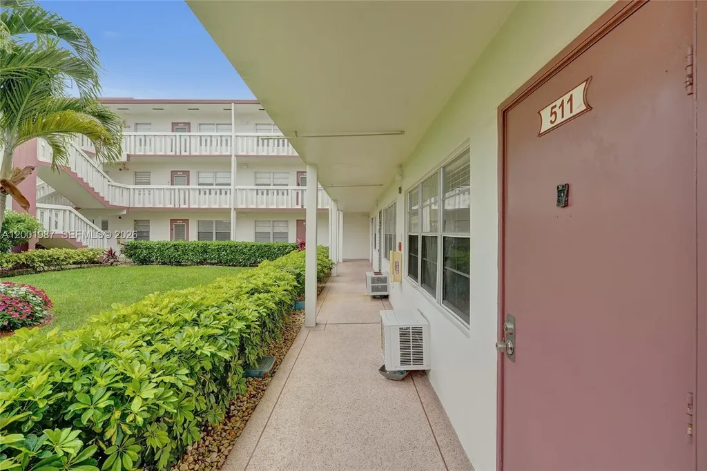 511 Fanshaw M Boca Raton FL 33434