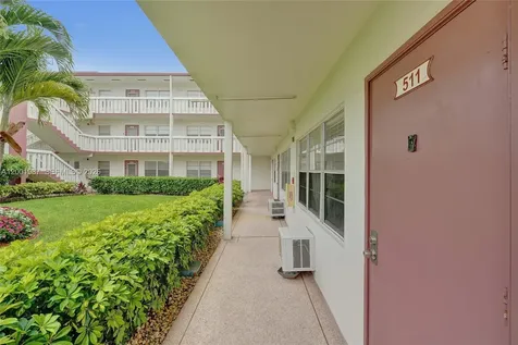 511 Fanshaw M Boca Raton FL 33434