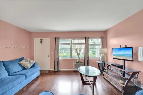 511 Fanshaw M Boca Raton FL 33434