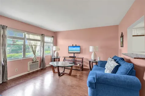 511 Fanshaw M Boca Raton FL 33434
