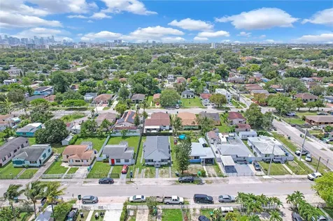 2020 NW 51st Street Miami FL 33142