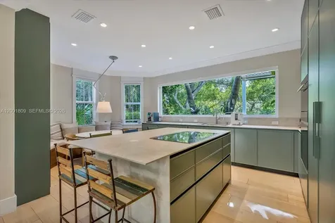 4090 Barbarossa Avenue Miami FL 33133