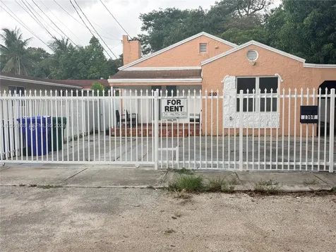 1560 NW 25th Avenue Miami FL 33125