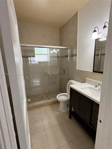 1560 NW 25th Avenue Miami FL 33125