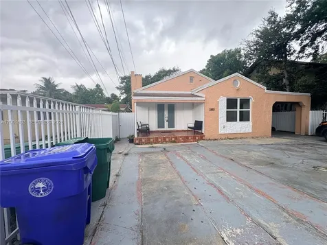 1560 NW 25th Avenue Miami FL 33125