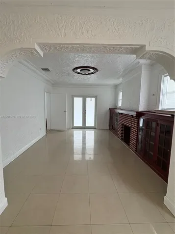 1560 NW 25th Avenue Miami FL 33125