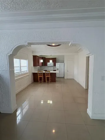 1560 NW 25th Avenue Miami FL 33125