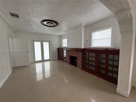 1560 NW 25th Avenue Miami FL 33125