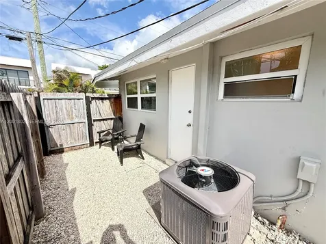 924 NE 17th Terrace Fort Lauderdale FL 33304