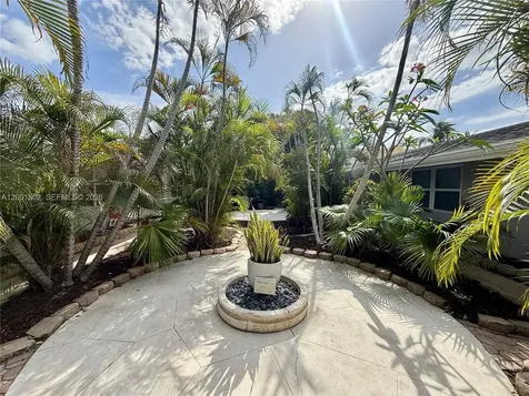924 NE 17th Terrace Fort Lauderdale FL 33304