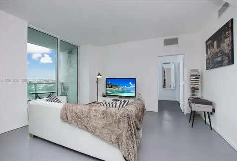244 Biscayne Boulevard Miami FL 33132
