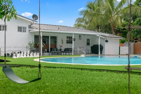 18901 NW 10th Court Miami Gardens FL 33169