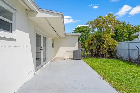 7491 Hope Street Hollywood FL 33024