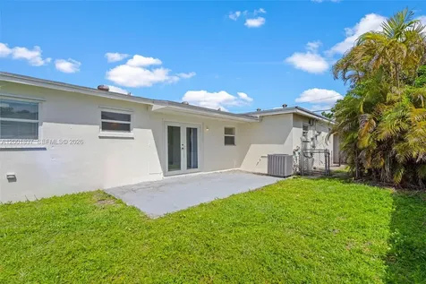 7491 Hope Street Hollywood FL 33024