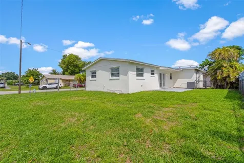 7491 Hope Street Hollywood FL 33024