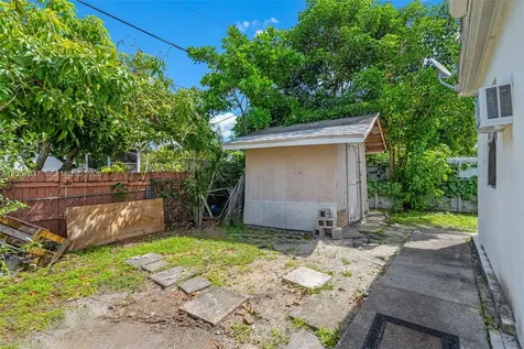 7491 Hope Street Hollywood FL 33024
