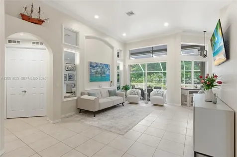 6113 NW 53rd Circle Coral Springs FL 33067
