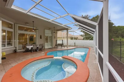 6113 NW 53rd Circle Coral Springs FL 33067