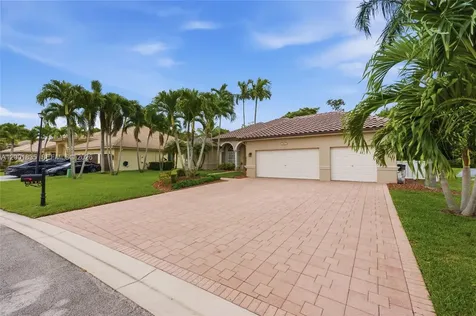 6113 NW 53rd Circle Coral Springs FL 33067