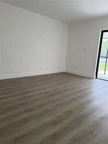 200 Lakeview Drive Weston FL 33326