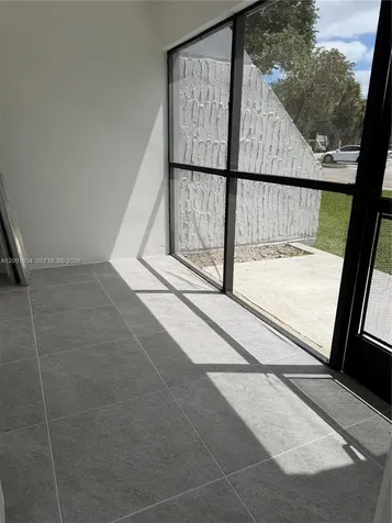 200 Lakeview Drive Weston FL 33326