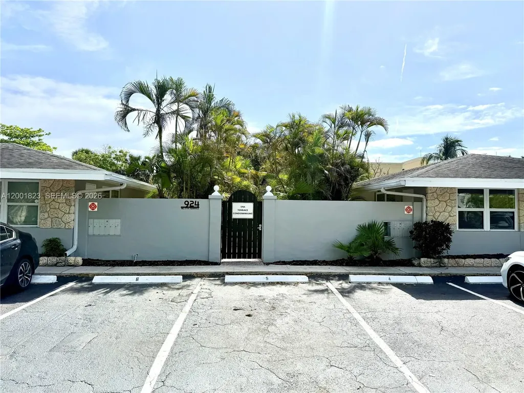 924 NE 17th Terrace Fort Lauderdale FL 33304