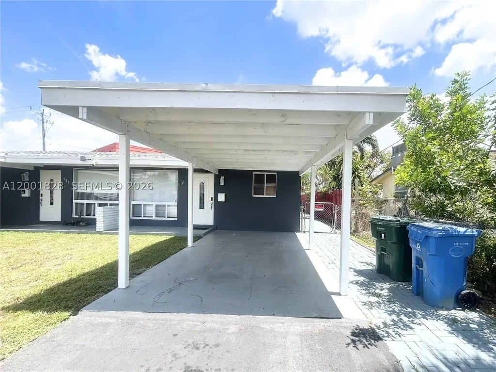 131 NW 57th Street Oakland Park FL 33309