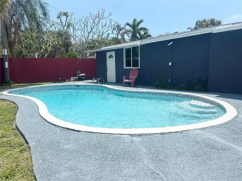 131 NW 57th Street Oakland Park FL 33309