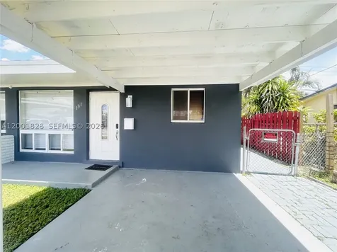 131 NW 57th Street Oakland Park FL 33309