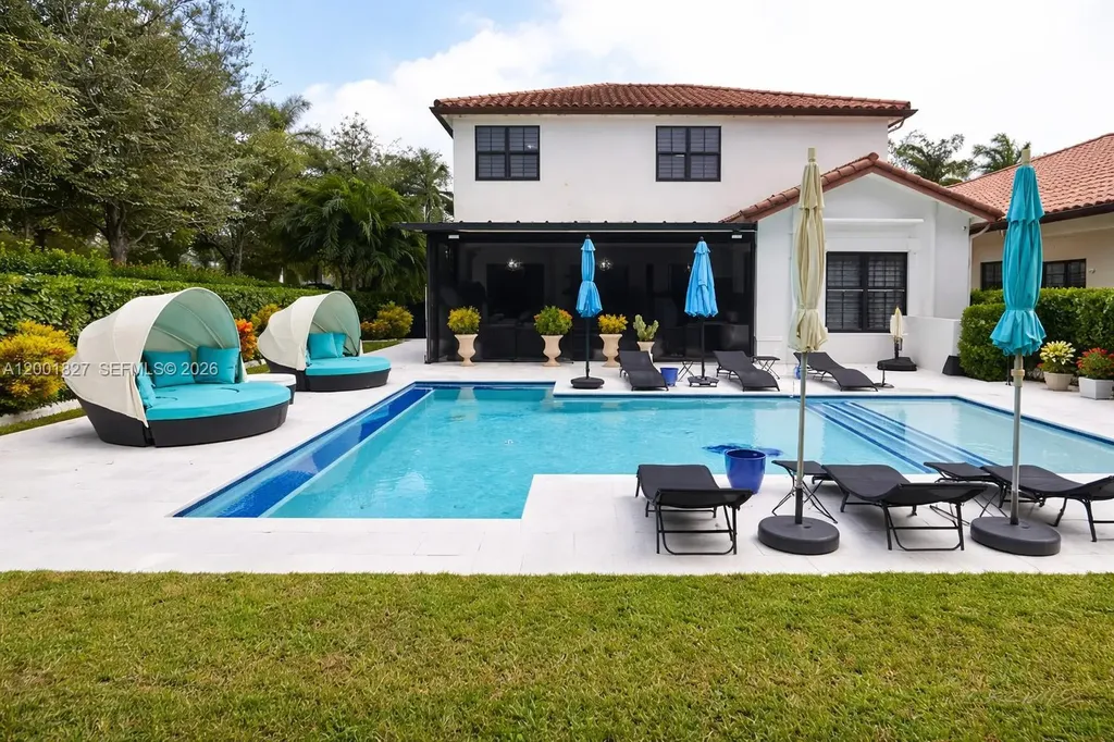 8537 NW 39th Court Cooper City FL 33024