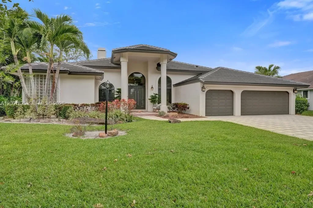 9724 NW 66th Place Parkland FL 33076