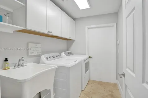 9724 NW 66th Place Parkland FL 33076