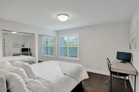 9724 NW 66th Place Parkland FL 33076