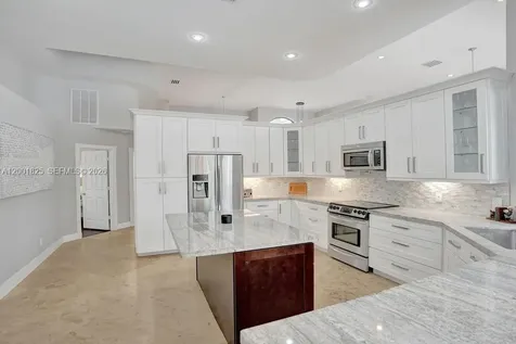 9724 NW 66th Place Parkland FL 33076