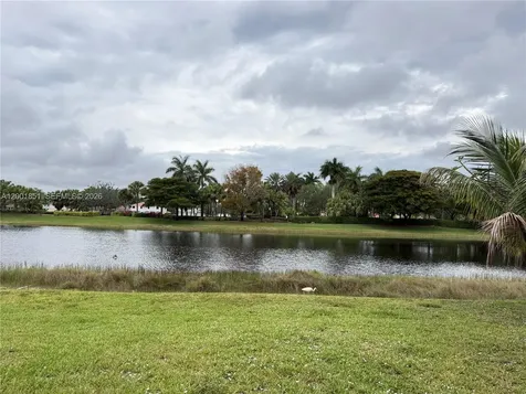 1006 Sunflower Circle Weston FL 33327