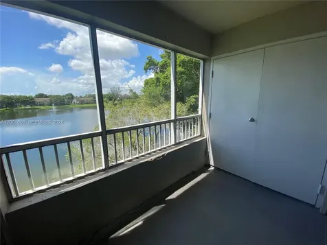 2820 N Oakland Forest Drive Oakland Park FL 33309