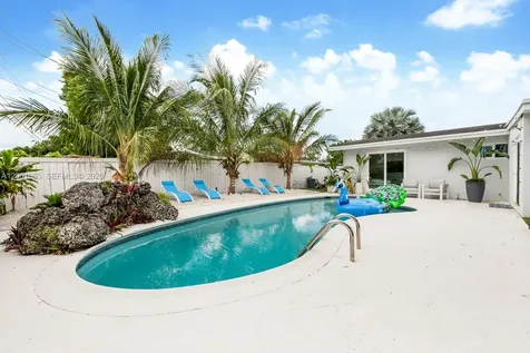 18641 Belview Drive Cutler Bay FL 33157