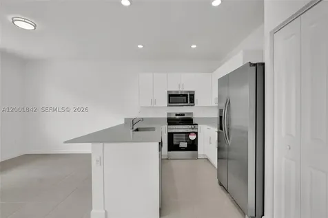 732 SE 13th Court Homestead FL 33034