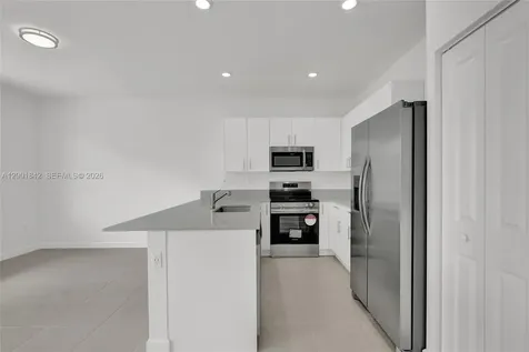 732 SE 13th Court Homestead FL 33034