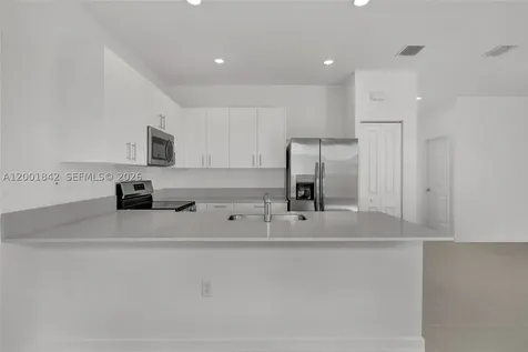 732 SE 13th Court Homestead FL 33034