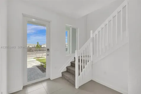 732 SE 13th Court Homestead FL 33034